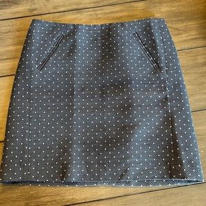 Loft skirt size 6 navy with white dots